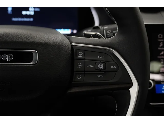 Nuevos JEEP GRAND CHEROKEE à Estados chez autogozo