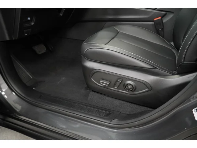 Nuevos JEEP GRAND CHEROKEE à Estados chez autogozo