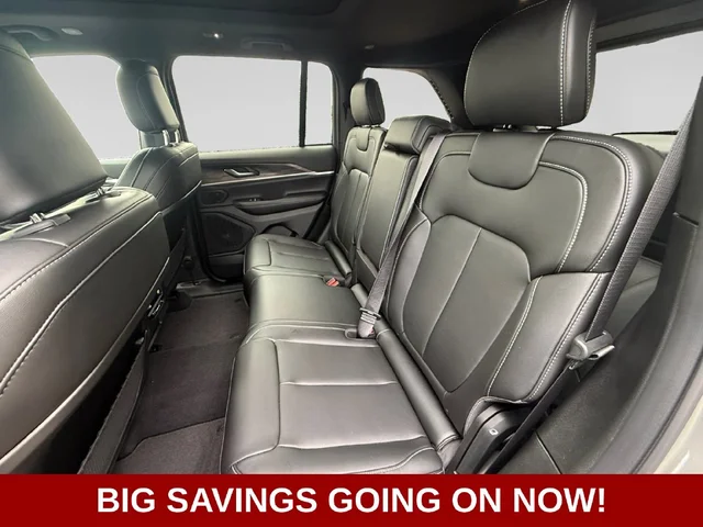 Nuevos JEEP GRAND CHEROKEE à Estados chez autogozo