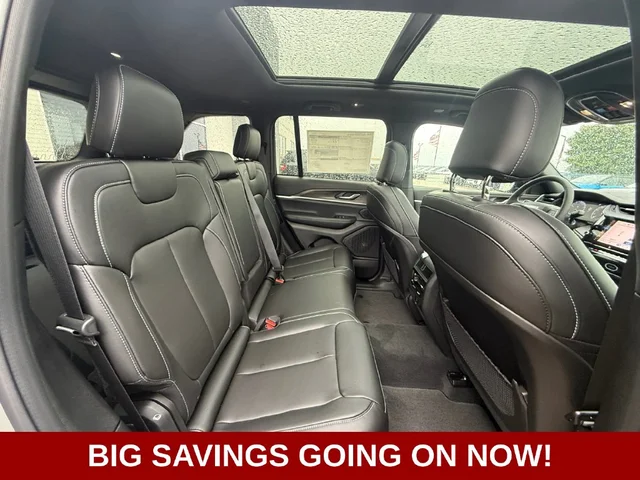 Nuevos JEEP GRAND CHEROKEE à Estados chez autogozo
