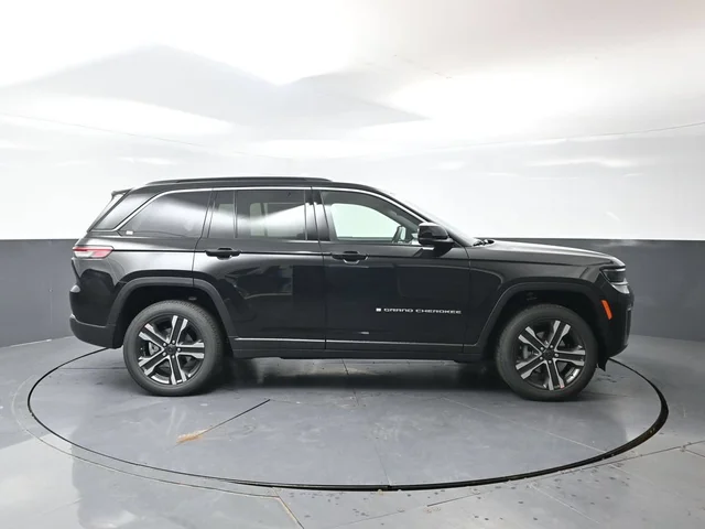 Nuevos JEEP GRAND CHEROKEE à Estados chez autogozo