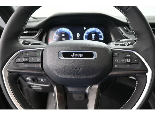 Nuevos JEEP GRAND CHEROKEE à Estados chez autogozo