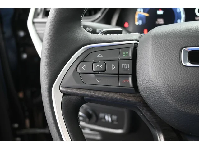 Nuevos JEEP GRAND CHEROKEE à Estados chez autogozo