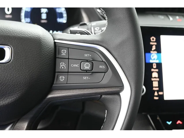 Nuevos JEEP GRAND CHEROKEE à Estados chez autogozo