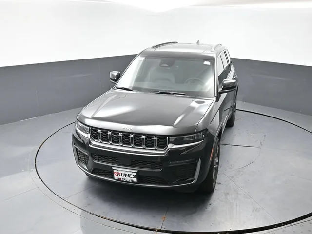 Nuevos JEEP GRAND CHEROKEE à Estados chez autogozo