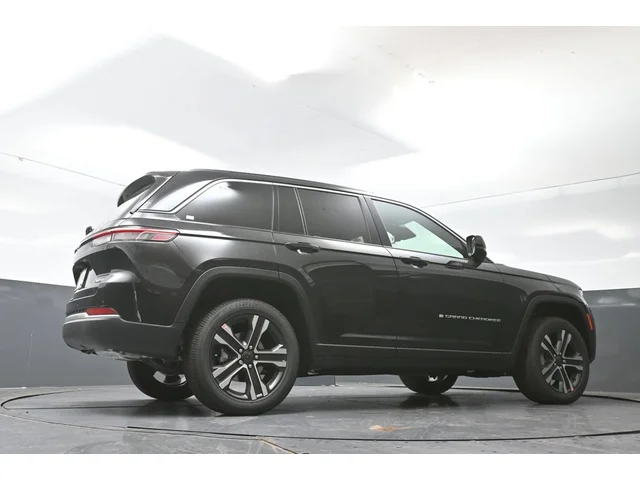 Nuevos JEEP GRAND CHEROKEE à Estados chez autogozo