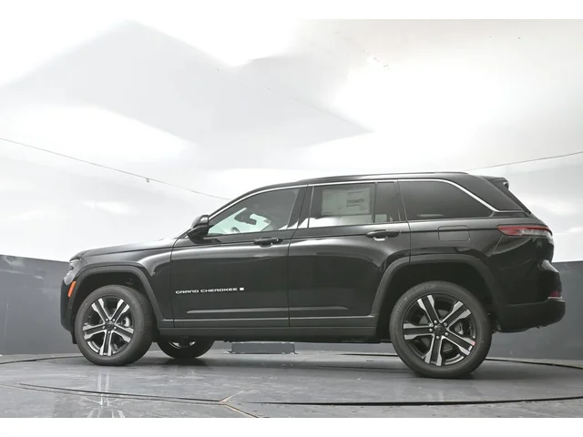 Nuevos JEEP GRAND CHEROKEE à Estados chez autogozo