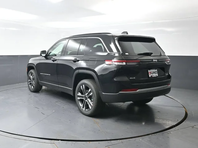 Nuevos JEEP GRAND CHEROKEE à Estados chez autogozo