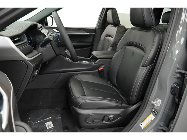 Nuevos JEEP GRAND CHEROKEE à Estados chez autogozo