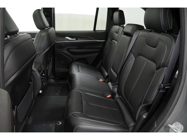 Nuevos JEEP GRAND CHEROKEE à Estados chez autogozo