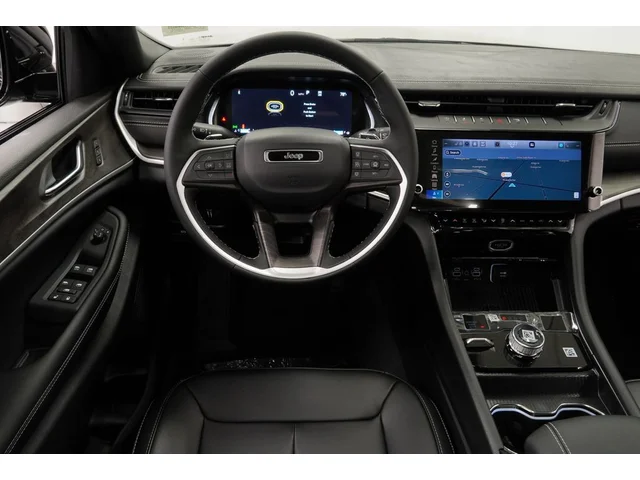 Nuevos JEEP GRAND CHEROKEE à Estados chez autogozo