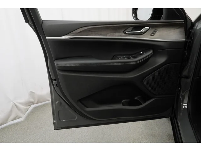 Nuevos JEEP GRAND CHEROKEE à Estados chez autogozo