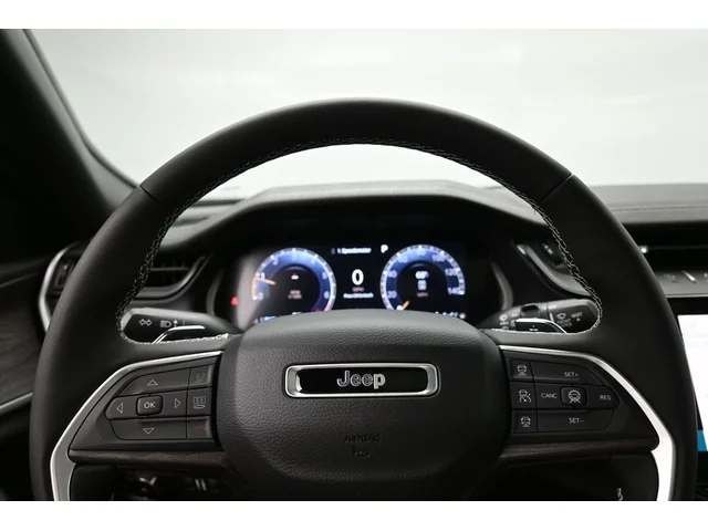 Nuevos JEEP GRAND CHEROKEE à Estados chez autogozo