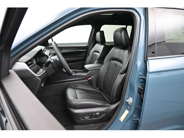 Nuevos JEEP GRAND CHEROKEE à Estados chez autogozo