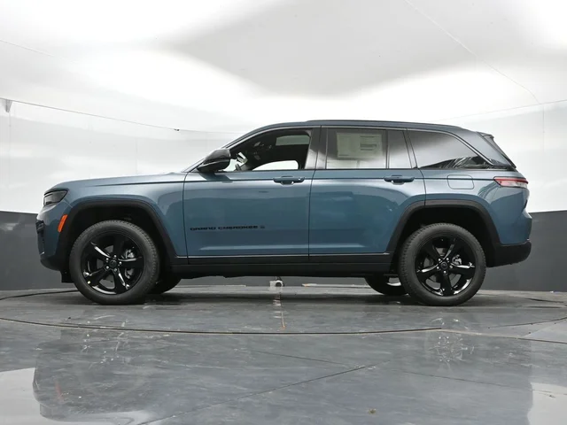 Nuevos JEEP GRAND CHEROKEE à Estados chez autogozo