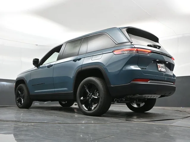 Nuevos JEEP GRAND CHEROKEE à Estados chez autogozo