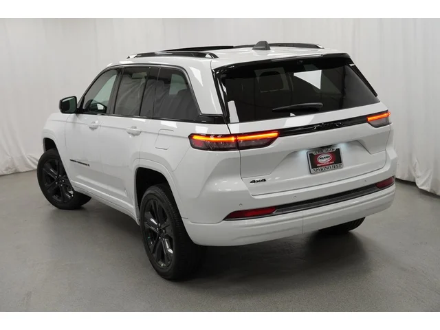Nuevos JEEP GRAND CHEROKEE à Estados chez autogozo