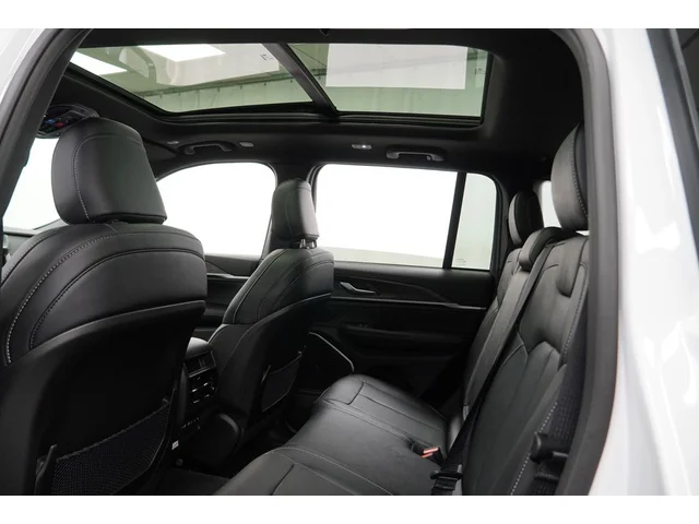 Nuevos JEEP GRAND CHEROKEE à Estados chez autogozo