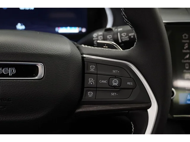 Nuevos JEEP GRAND CHEROKEE à Estados chez autogozo