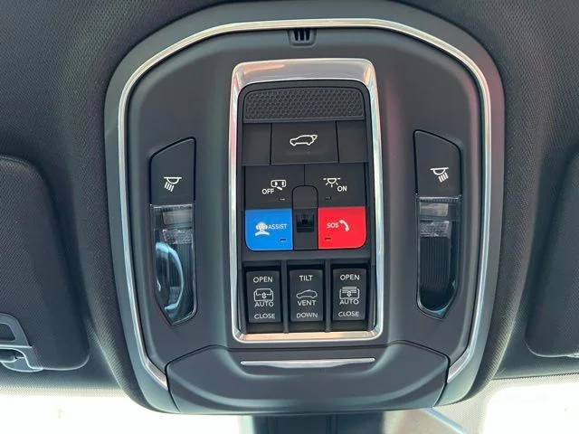 Nuevos JEEP GRAND CHEROKEE à Estados chez autogozo