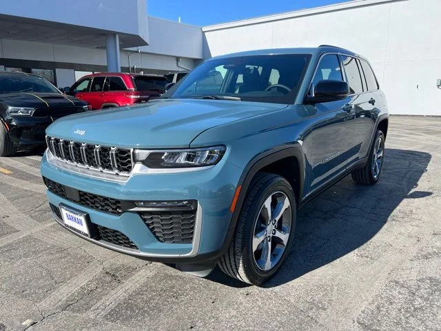 Nuevos JEEP GRAND CHEROKEE à Estados chez autogozo