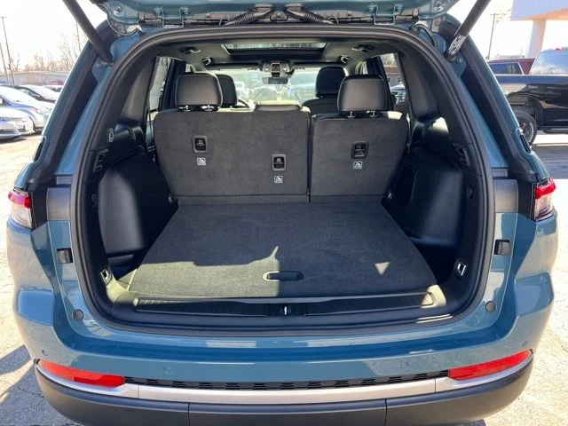 Nuevos JEEP GRAND CHEROKEE à Estados chez autogozo