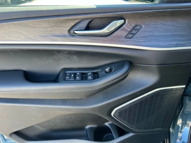 Nuevos JEEP GRAND CHEROKEE à Estados chez autogozo