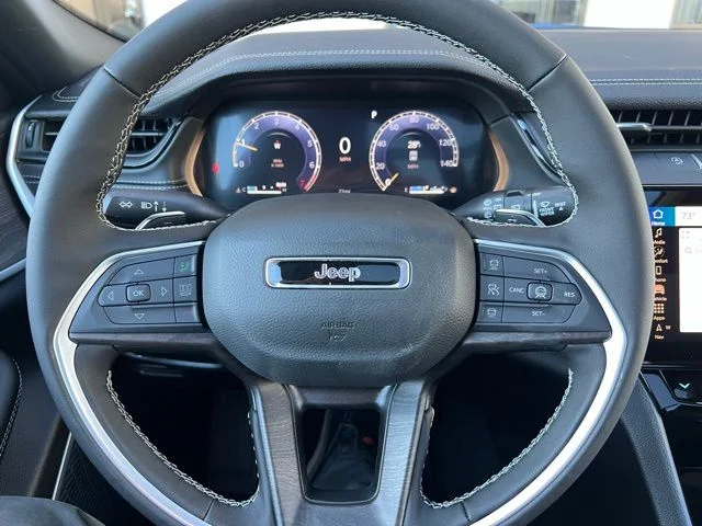 Nuevos JEEP GRAND CHEROKEE à Estados chez autogozo