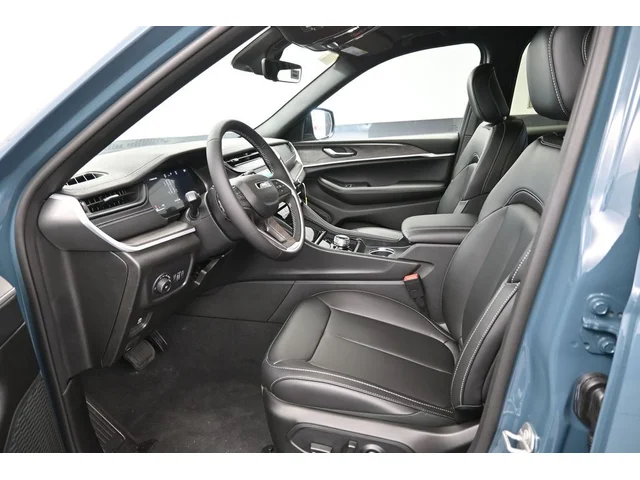Nuevos JEEP GRAND CHEROKEE à Estados chez autogozo