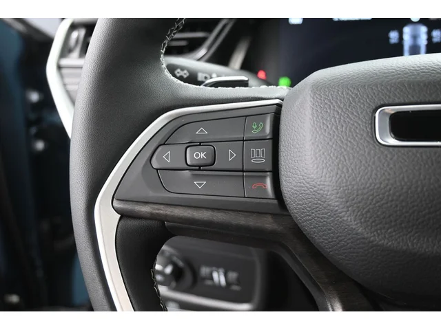Nuevos JEEP GRAND CHEROKEE à Estados chez autogozo