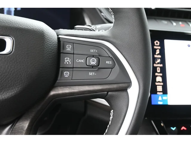 Nuevos JEEP GRAND CHEROKEE à Estados chez autogozo