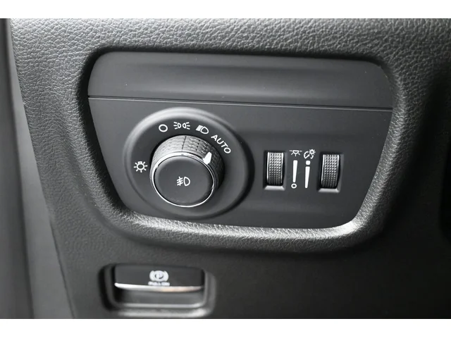 Nuevos JEEP GRAND CHEROKEE à Estados chez autogozo