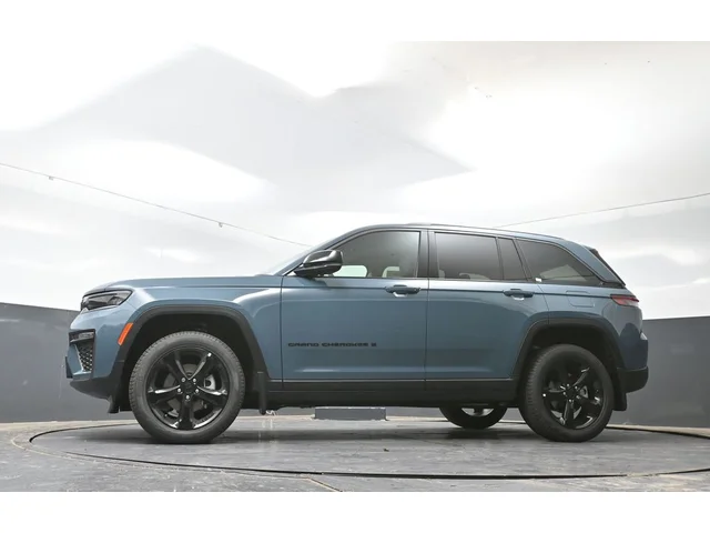 Nuevos JEEP GRAND CHEROKEE à Estados chez autogozo
