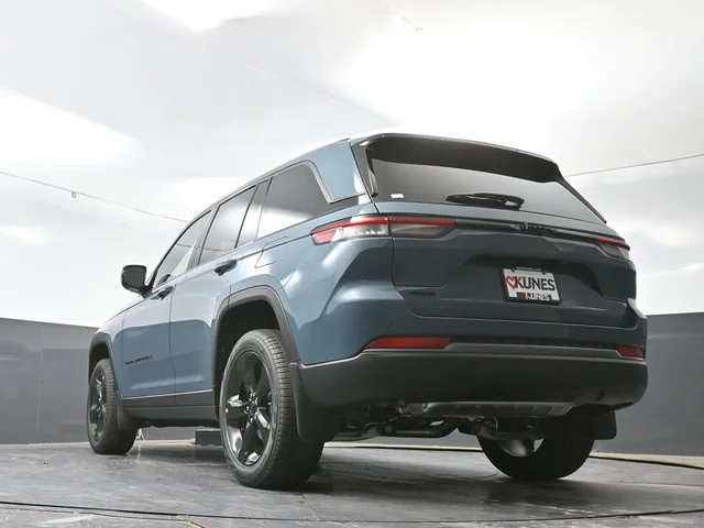 Nuevos JEEP GRAND CHEROKEE à Estados chez autogozo