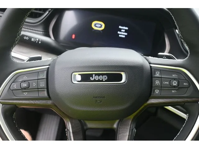Nuevos JEEP GRAND CHEROKEE à Estados chez autogozo