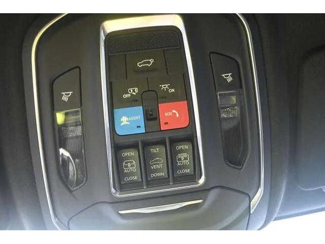 Nuevos JEEP GRAND CHEROKEE à Estados chez autogozo