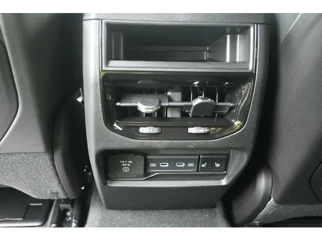 Nuevos JEEP GRAND CHEROKEE à Estados chez autogozo
