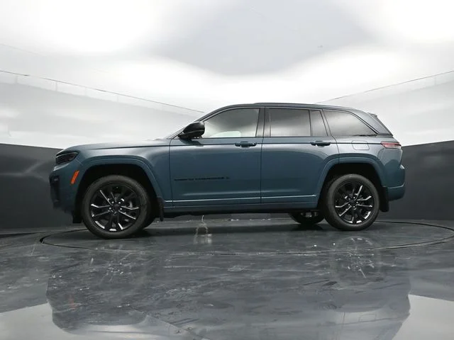 Nuevos JEEP GRAND CHEROKEE à Estados chez autogozo