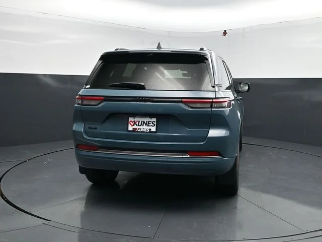 Nuevos JEEP GRAND CHEROKEE à Estados chez autogozo