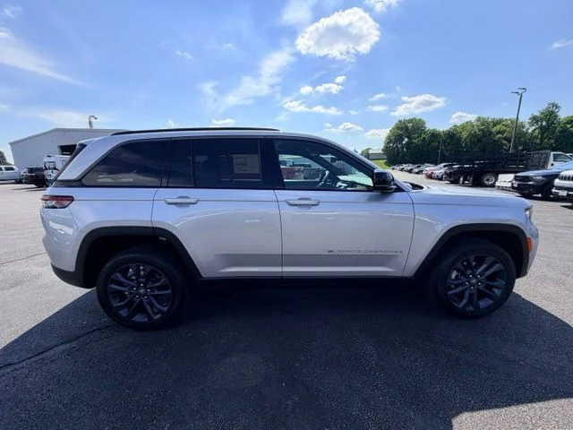 Nuevos JEEP GRAND CHEROKEE à Estados chez autogozo