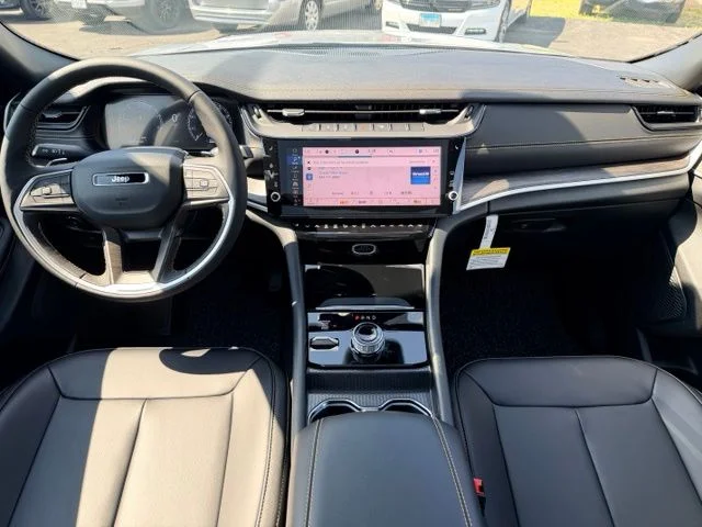 Nuevos JEEP GRAND CHEROKEE à Estados chez autogozo