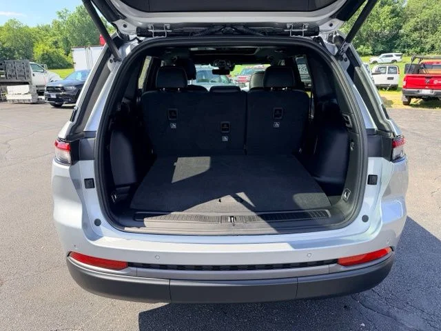 Nuevos JEEP GRAND CHEROKEE à Estados chez autogozo