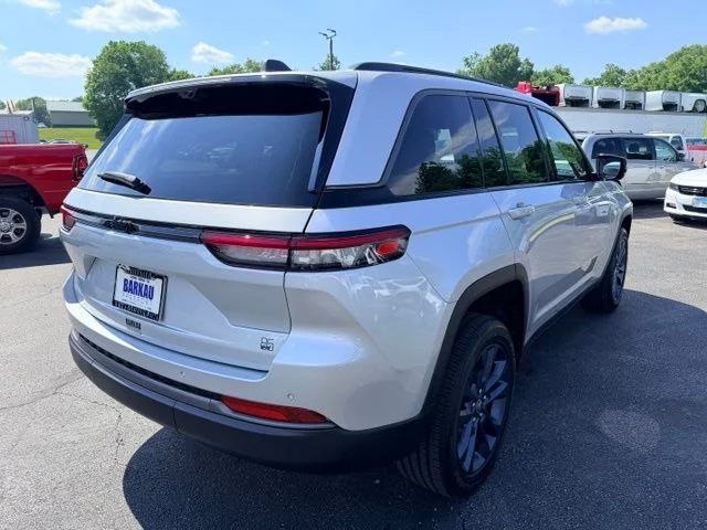 Nuevos JEEP GRAND CHEROKEE à Estados chez autogozo