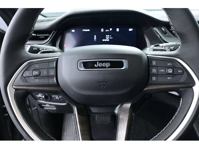 Nuevos JEEP GRAND CHEROKEE à Estados chez autogozo