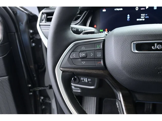 Nuevos JEEP GRAND CHEROKEE à Estados chez autogozo