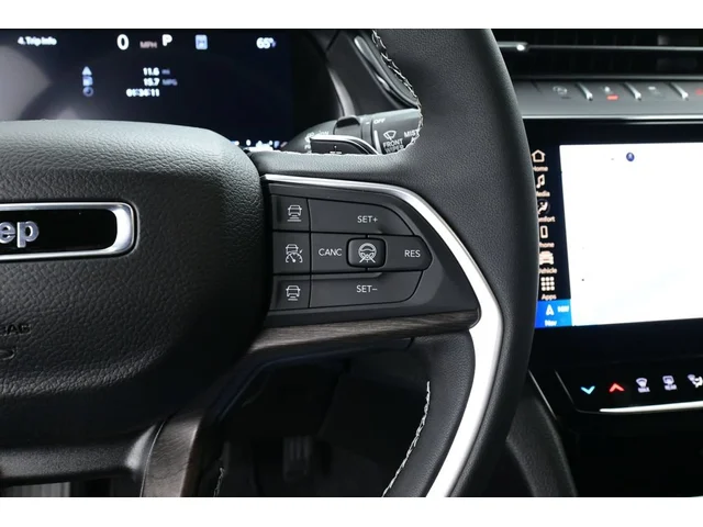 Nuevos JEEP GRAND CHEROKEE à Estados chez autogozo