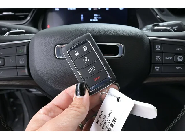 Nuevos JEEP GRAND CHEROKEE à Estados chez autogozo