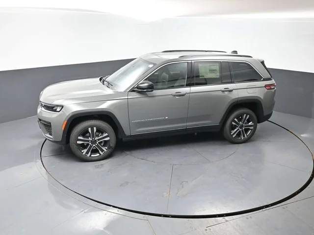 Nuevos JEEP GRAND CHEROKEE à Estados chez autogozo