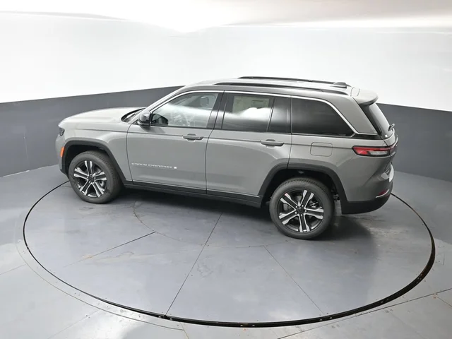 Nuevos JEEP GRAND CHEROKEE à Estados chez autogozo