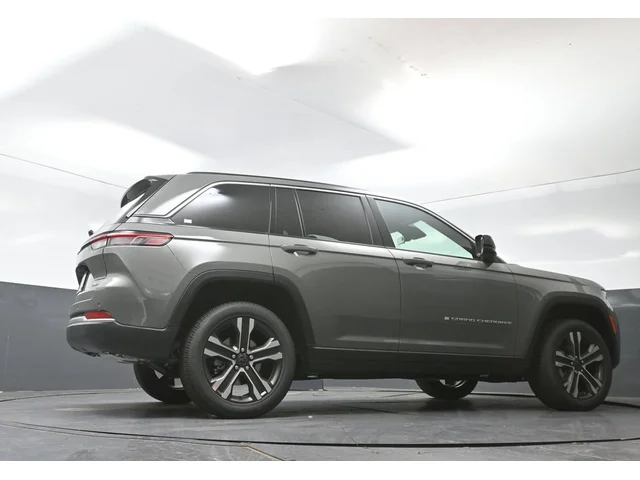 Nuevos JEEP GRAND CHEROKEE à Estados chez autogozo